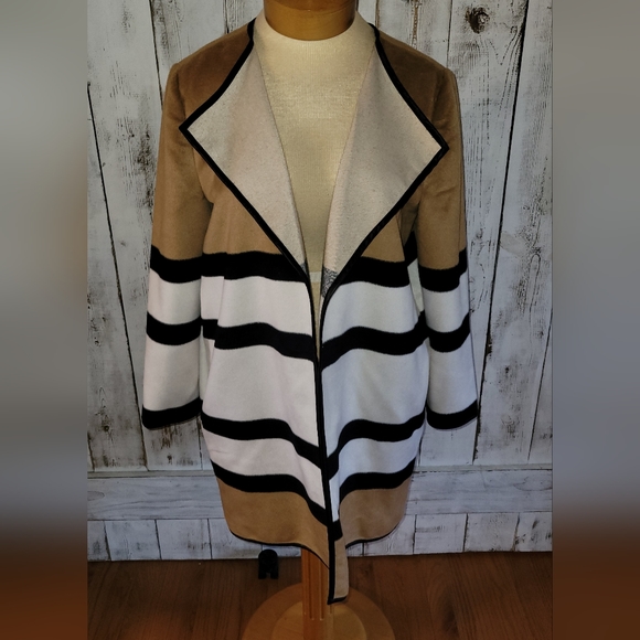 The Limited Open Front Jacket with Pockets - Picture 1 of 6